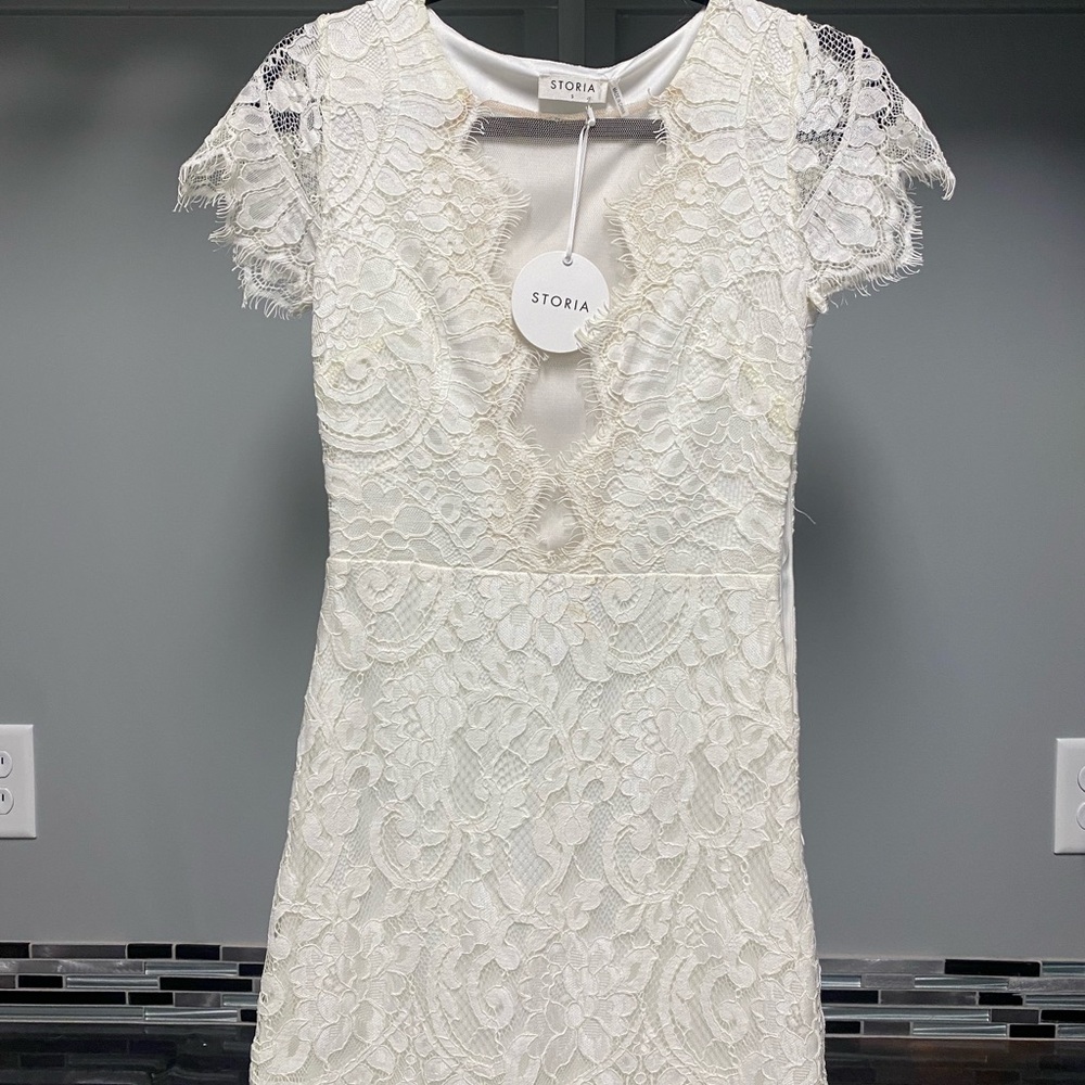 Storia White Lace Dress